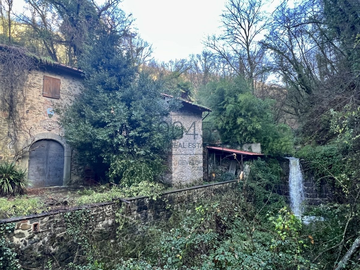 Toskanischer "Rustico" in Lamporecchio in der Provinz Pistoia