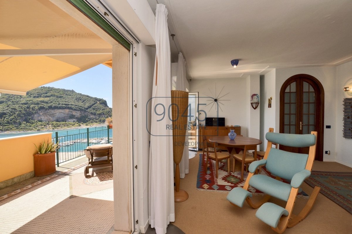 Penthouse mit Panoramaterrasse und Meerblick in Portovenere - Ligurien