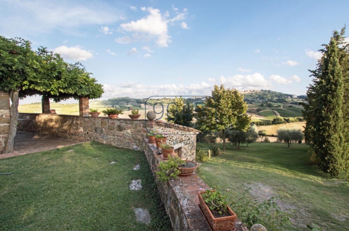 30 ha großes Anwesen mit Pool in Montepulciano - Toskana