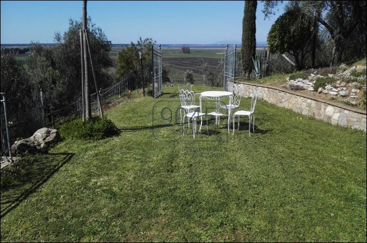 Moderne Villa mit einzigartigem Ausblick zwischen Pisa und Lucca - Toskana