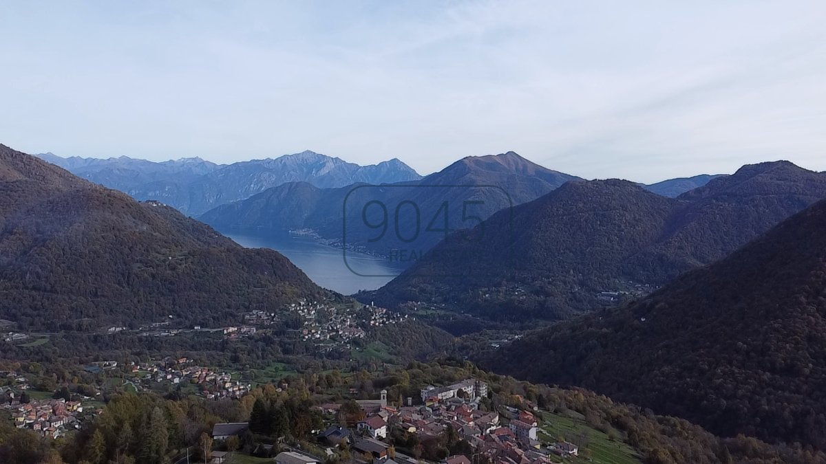 Villa mit Blick auf den Comer See in Casasco d'Intelvi - Lombardei