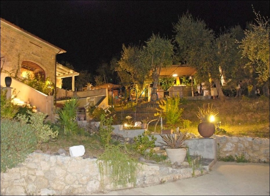 Rustikales Bauernhaus mit Meerblick in Camaiore - Toskana