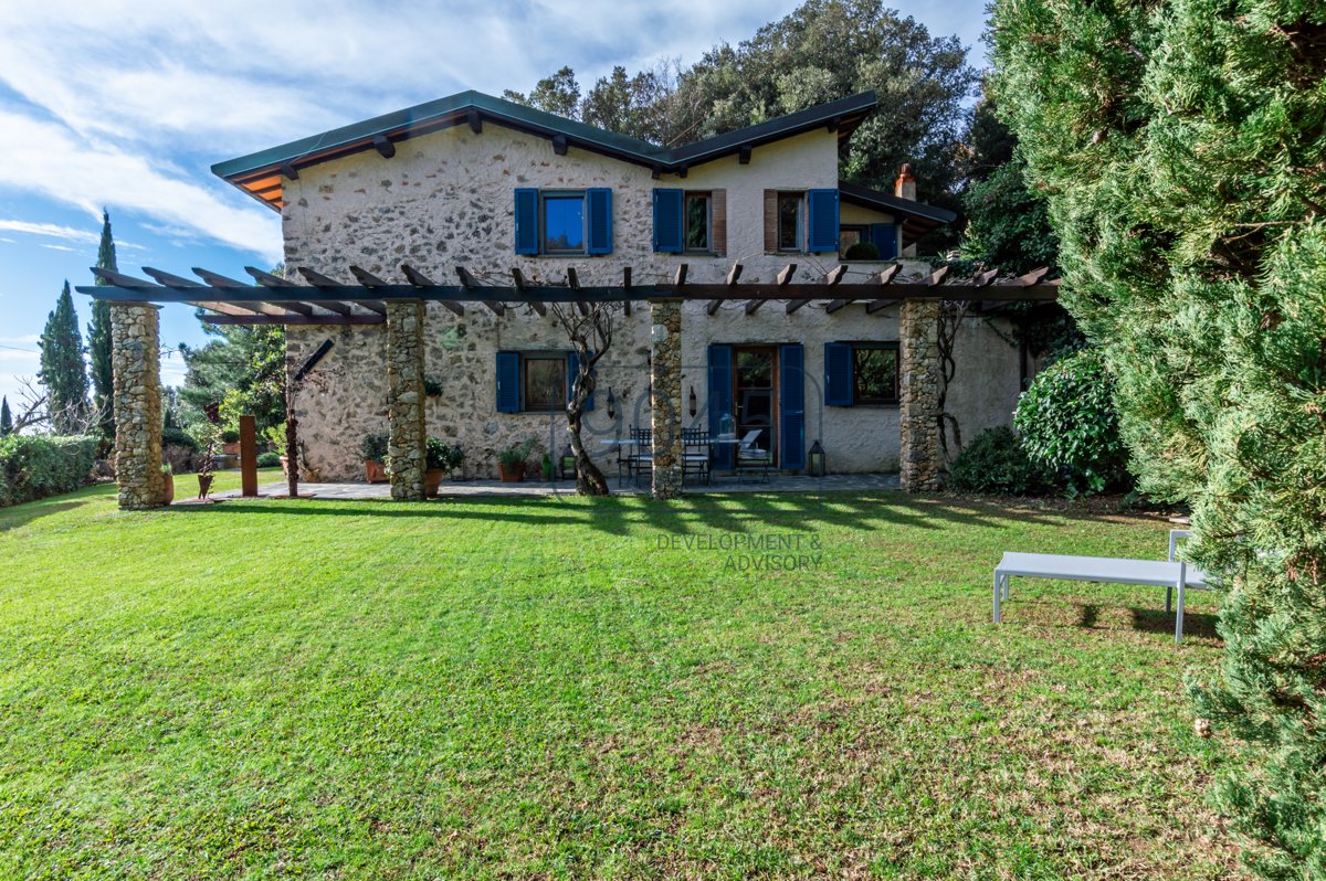 Elegantes rustikales Haus mit Meerblick auf den Hügeln von Pietrasanta - Toskana