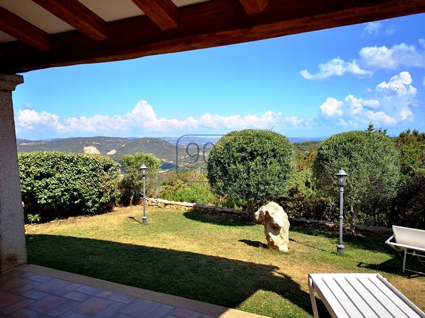 Traditionelles Steinhaus mit Dependance und mit Meerblick in Palau - Sardinien