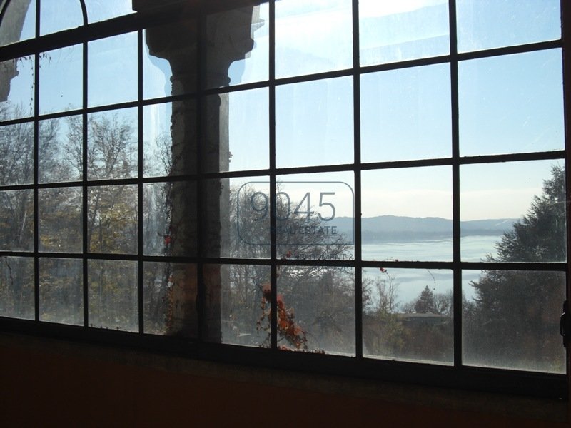 Historischer Ansitz in Gavirate mit Seeblick am Lago di Varese