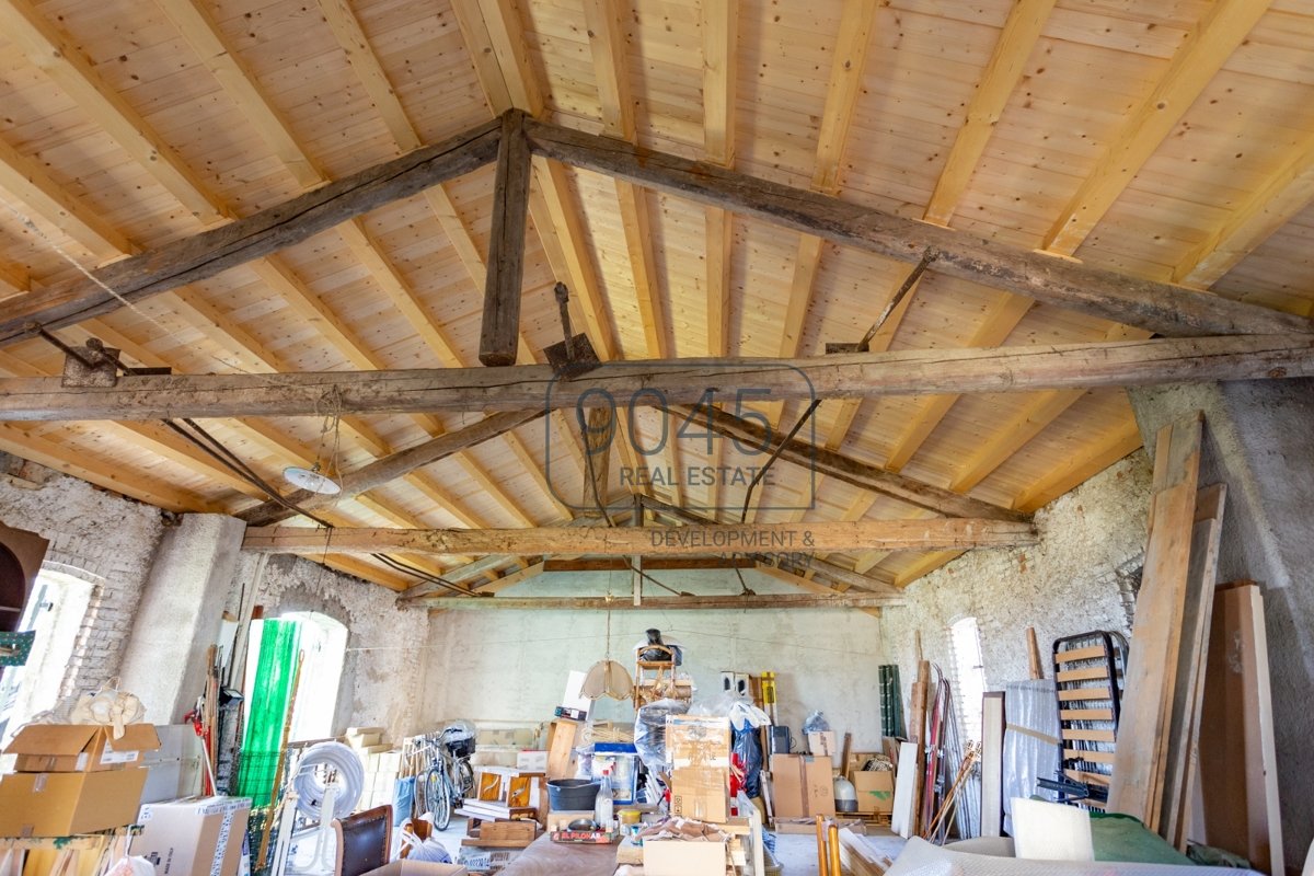 Historisches Wohnhaus mit Rustico in den Hügeln der Proseccoregion von Conegliano - Treviso / Venetien