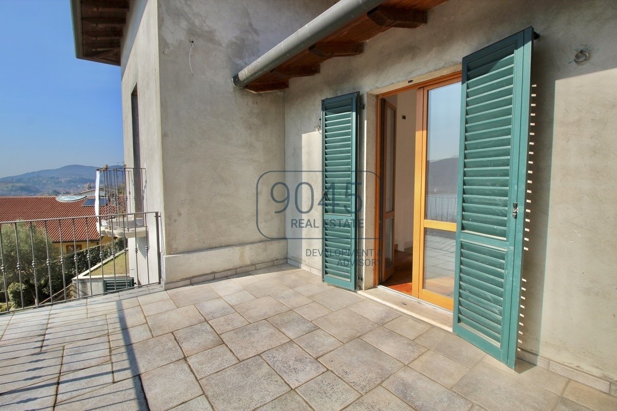 Villa mit Seeblick und eigenem Pool - Lago d"Iseo