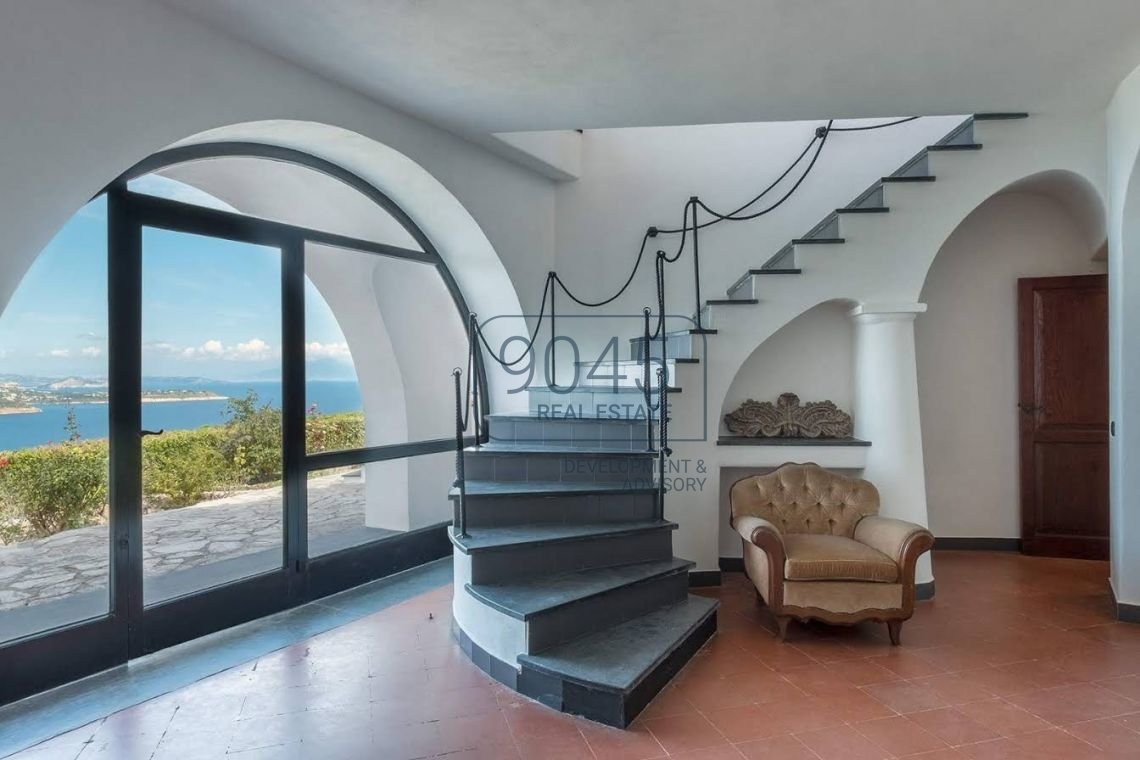 Einzigartige Villa mit Panoramablick in Ischia im Golf von Neapel