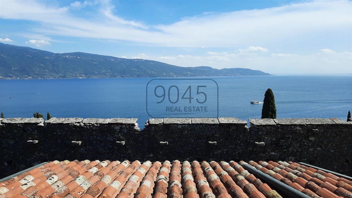 Freistehende Villa im Zitronenhain mit Panormana-Seeblick in Gargnano - Gardasee