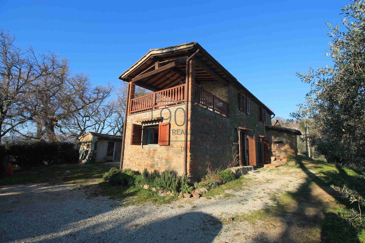 Traditioneller Rustico mit tollem Ausblick in Vinci - Toscana