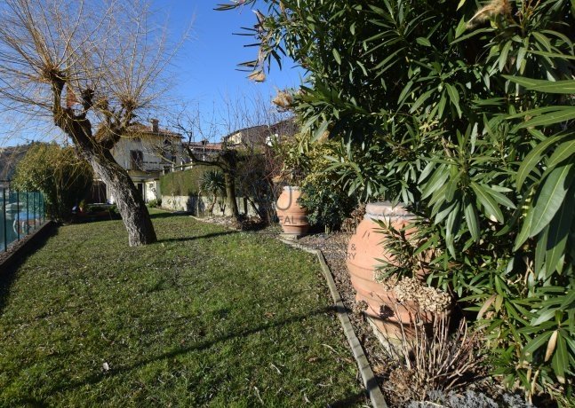 Traditionelle Villa mit Garten und eigenem Bootssteg - Lago d"Iseo