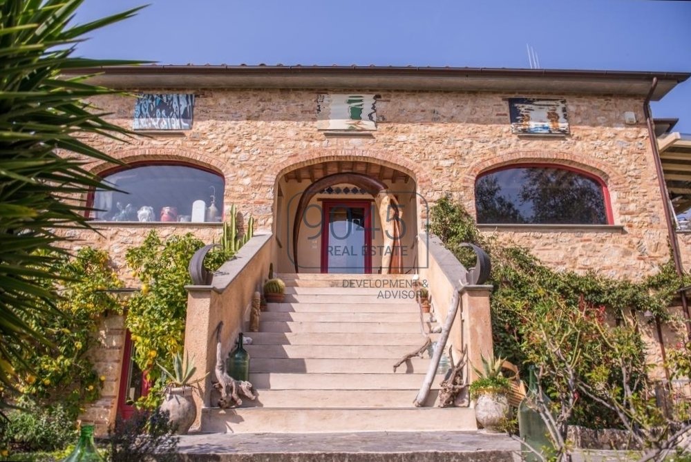 Rustikales Bauernhaus mit Meerblick in Camaiore - Toskana