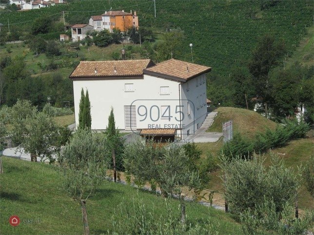 Unikat: Landhaus in biologischer Bauweise im Prosecco-Anbaugebiet in Sarmede - Venetien