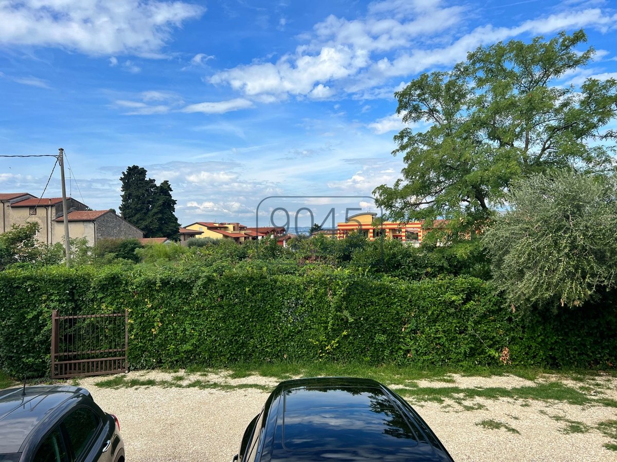 Villa mit Entwicklungspotenzial in Lazise - Gardasee