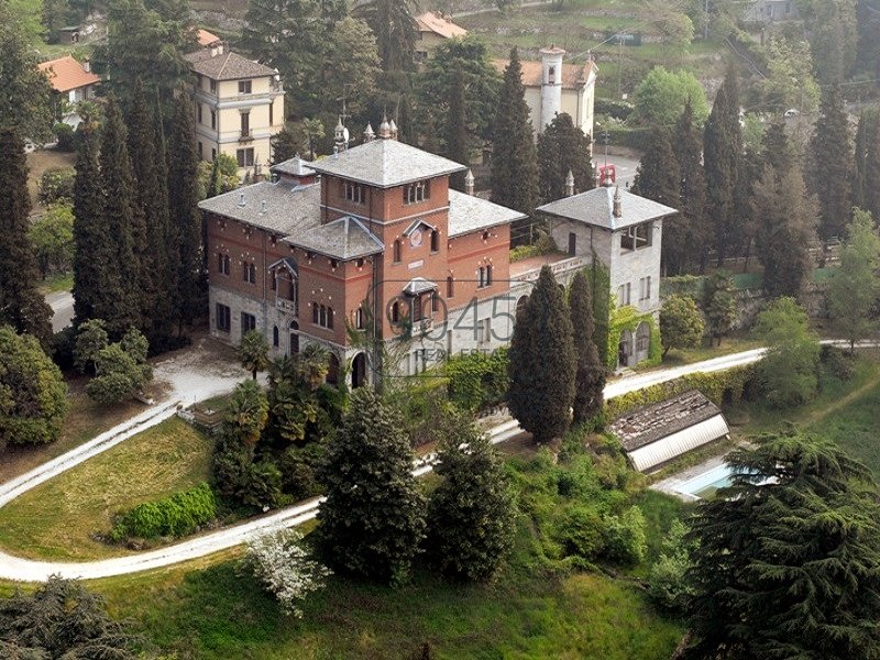 Historischer Ansitz in Gavirate mit Seeblick am Lago di Varese