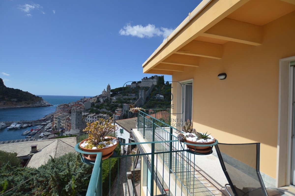 Penthouse mit Panoramaterrasse und Meerblick in Portovenere - Ligurien