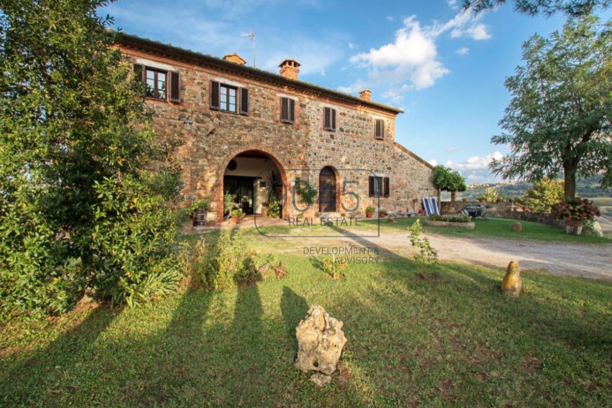 30 ha großes Anwesen mit Pool in Montepulciano - Toskana