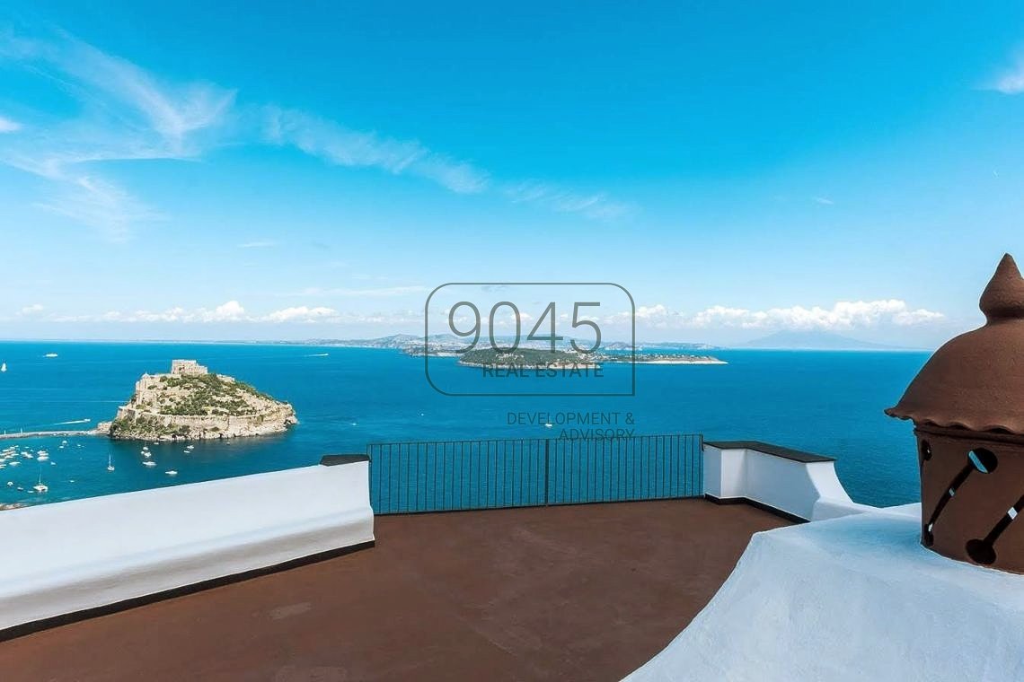 Einzigartige Villa mit Panoramablick in Ischia im Golf von Neapel