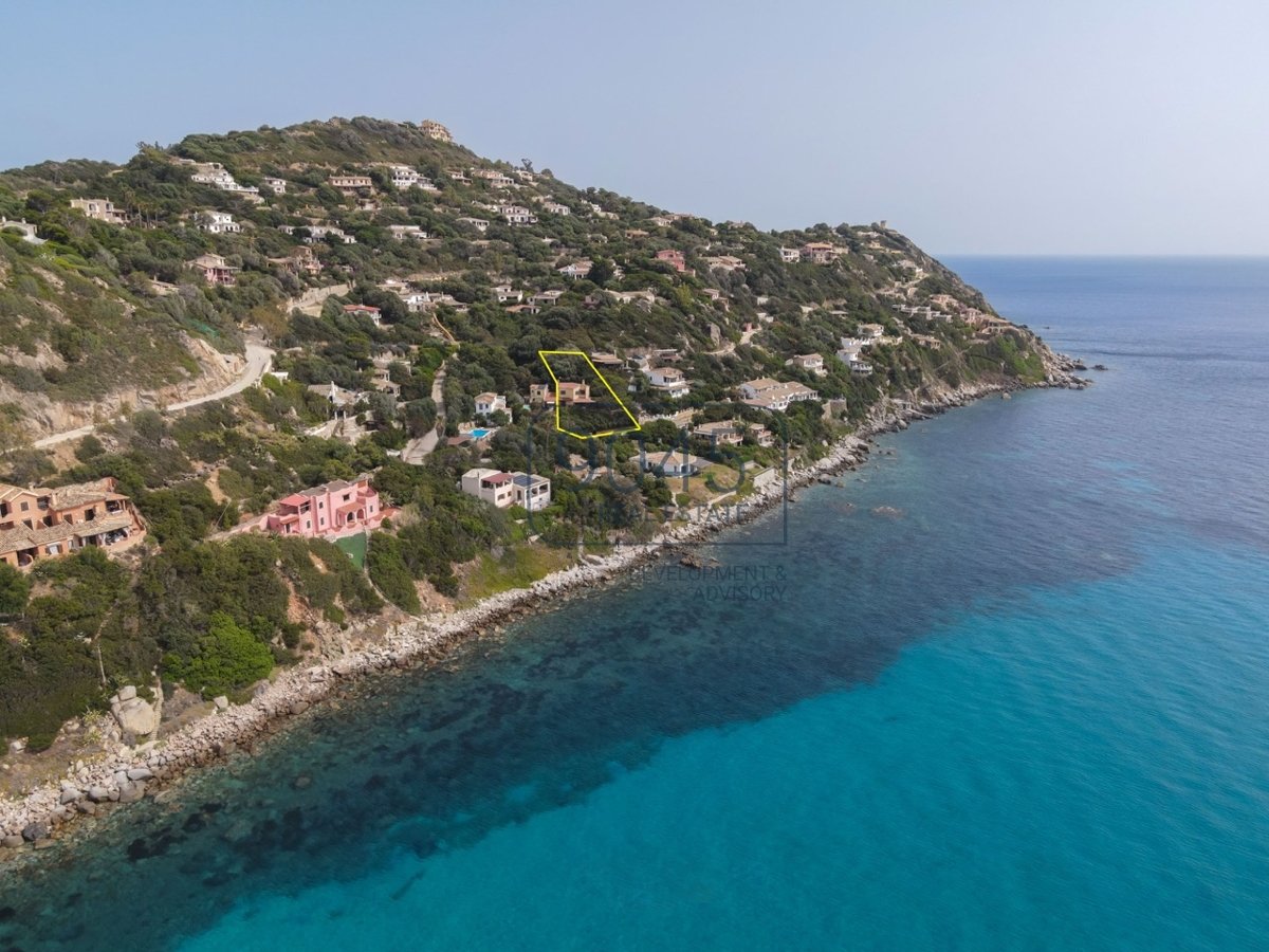 Kleine Villa unweit vom Meer entfernt mit Blick auf den Golf von Cagliari in Maracalagonis - Sardinien