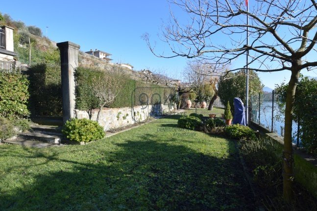 Traditionelle Villa mit Garten und eigenem Bootssteg - Lago d"Iseo