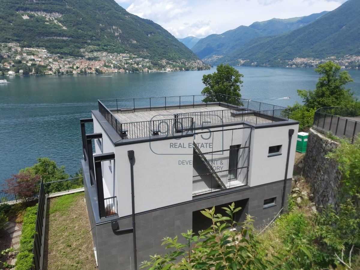 Moderne Villa in Torno mit Blick auf den Comer See