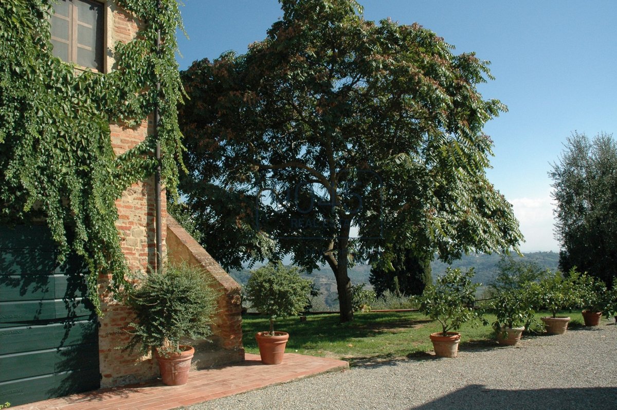 Anwesen aus dem 14. Jh. mit atemberaubender Aussicht und Pool auf den Pisaner Hügeln - Toskana