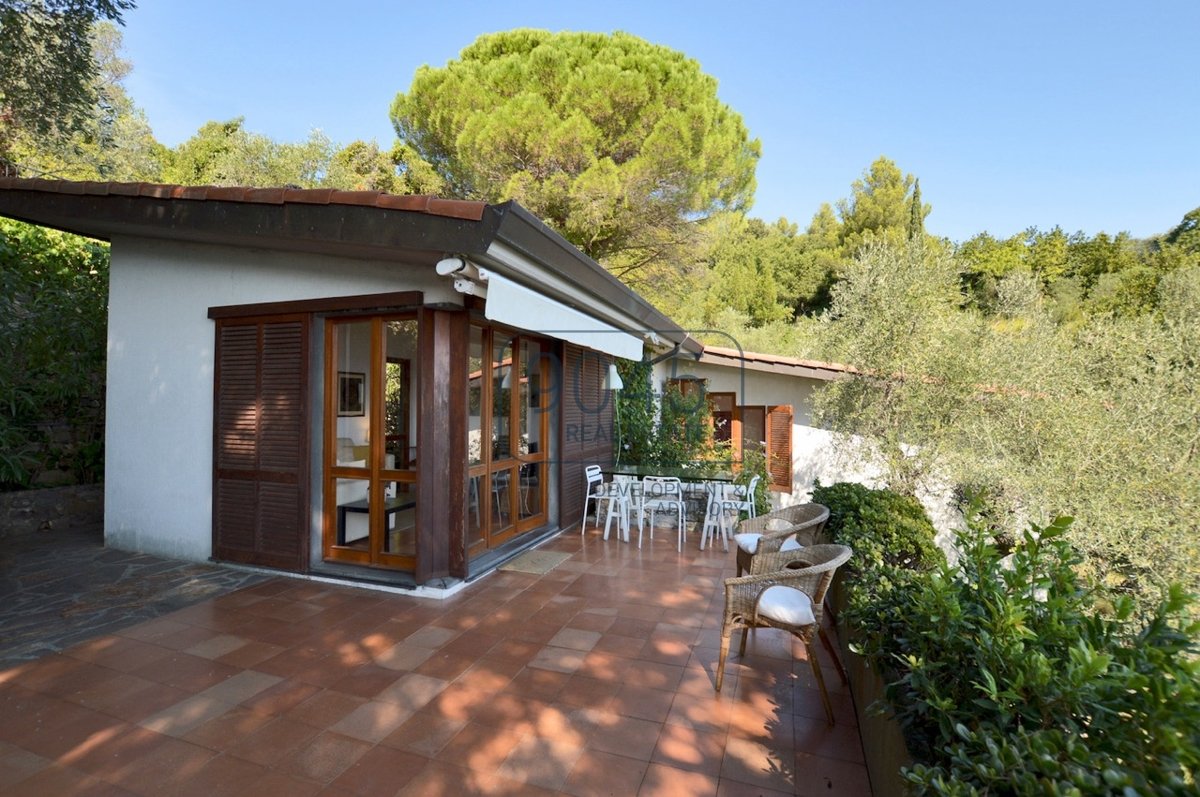 Charmante Villa mit großem Garten und Meerblick in Portovenere an der Ligurischen Küste