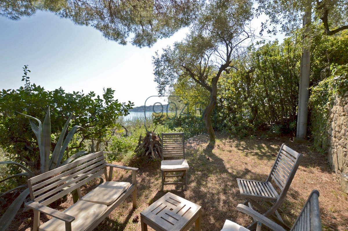 Charmante Villa mit großem Garten und Meerblick in Portovenere an der Ligurischen Küste