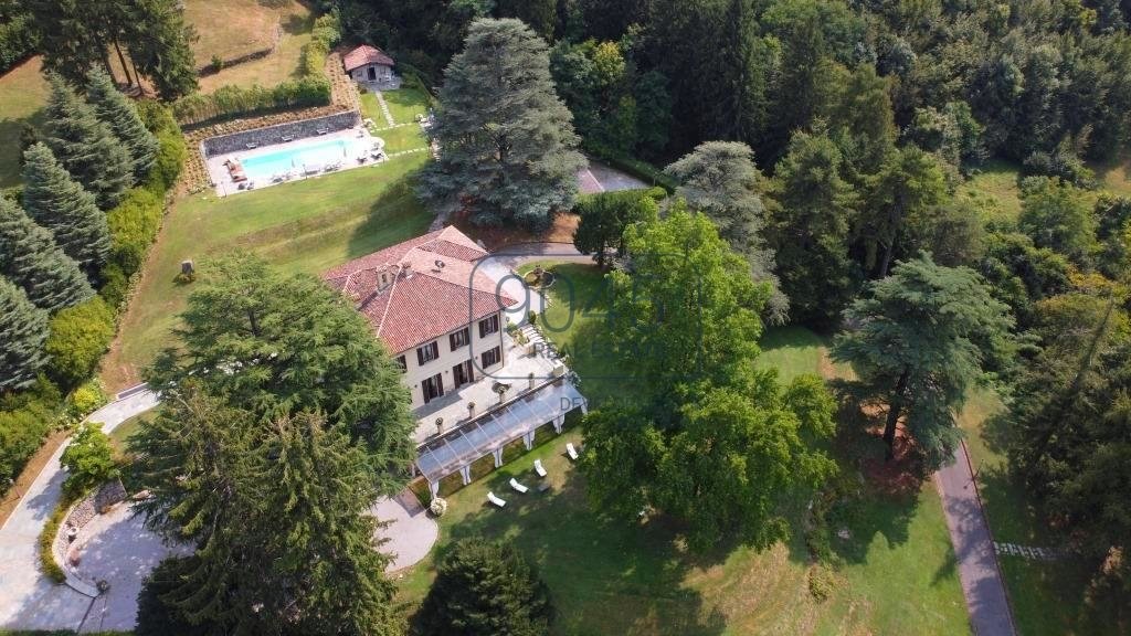 Exklusive Villa in Canzo - Lombardei