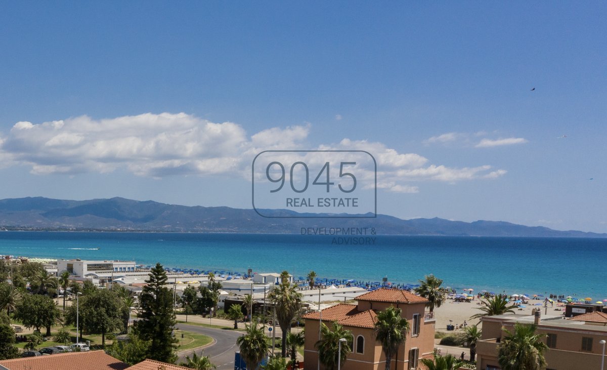 Neubauwohnung mit Meerblick am Strand "Il Poetto" in Cagliari - Sardinien