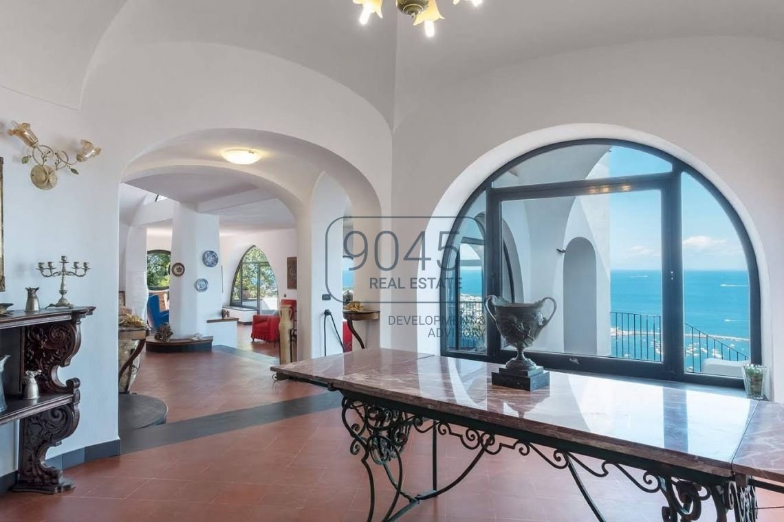 Einzigartige Villa mit Panoramablick in Ischia im Golf von Neapel