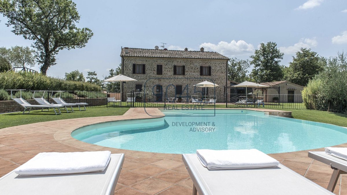 Wunderschöner "Agriturismo" inmitten der toskanischen Landschaft in Chiusdino - Toskana