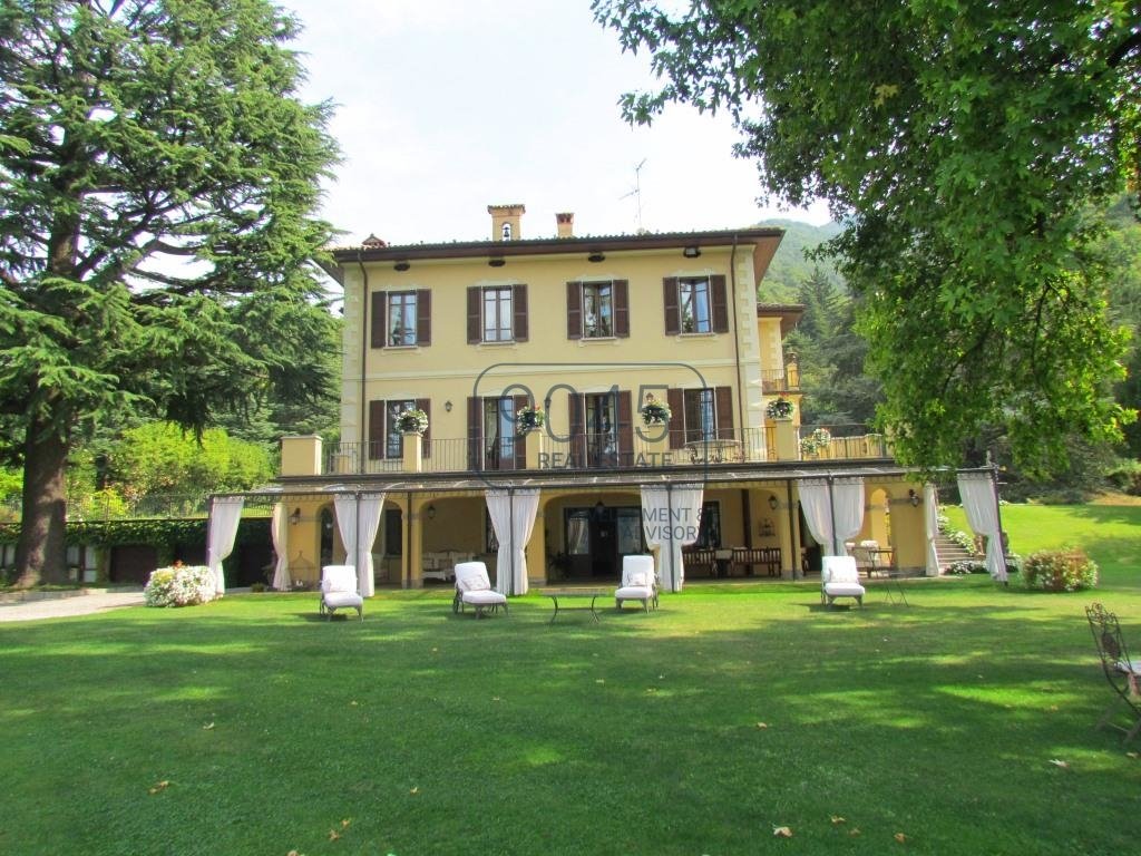 Exklusive Villa in Canzo - Lombardei