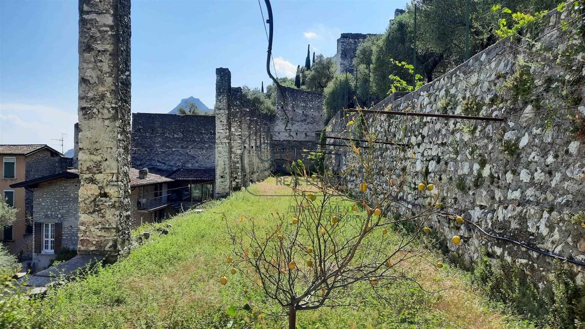 Freistehende Villa im Zitronenhain mit Panormana-Seeblick in Gargnano - Gardasee