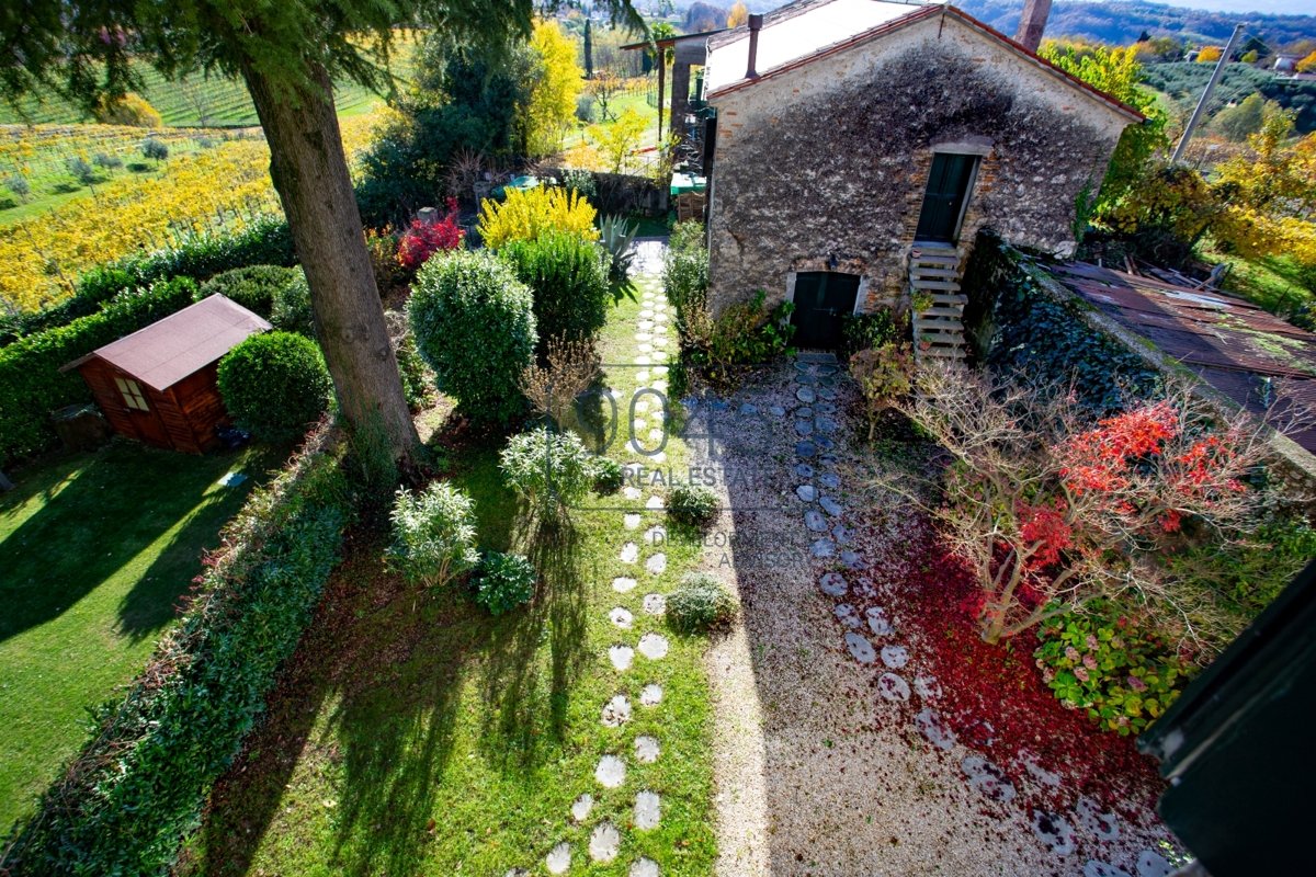 Historisches Wohnhaus mit Rustico in den Hügeln der Proseccoregion von Conegliano - Treviso / Venetien