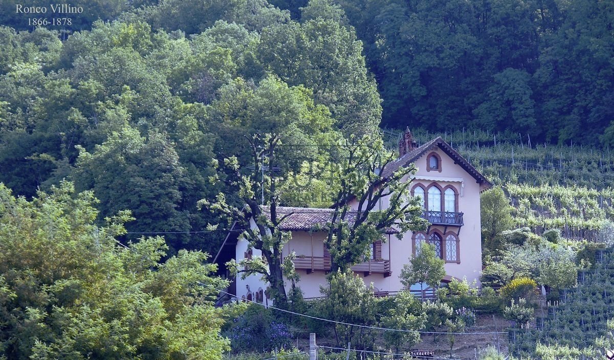 Historische Villa mit kleinem Weingut in erhabener Lage in Coccaglio - Lago d"Iseo