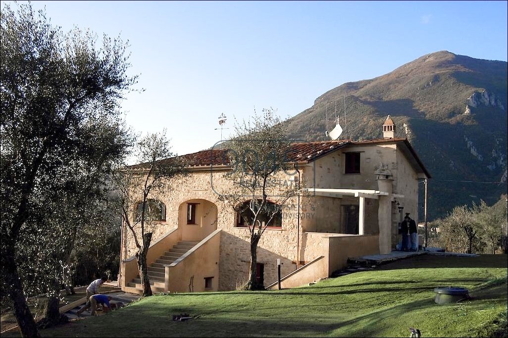 Rustikales Bauernhaus mit Meerblick in Camaiore - Toskana