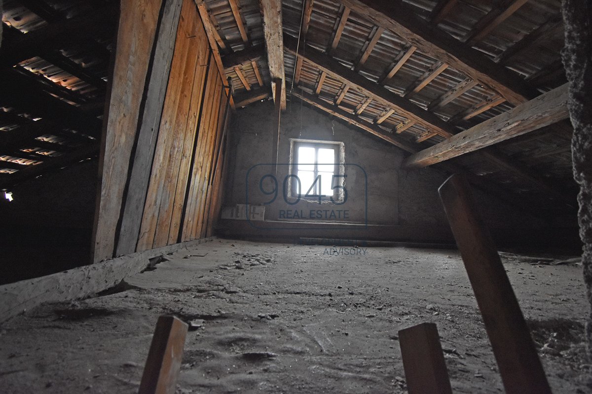 Bauernhaus zum Ausbauen in Altrei im Naturpark Trudner Horn - Südtirol