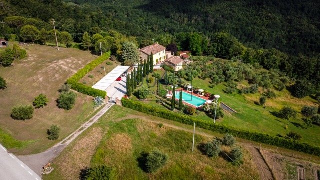 "Rustico" in Panoramalage mit Pool inmitten der Toskana in Chianni - Pisa