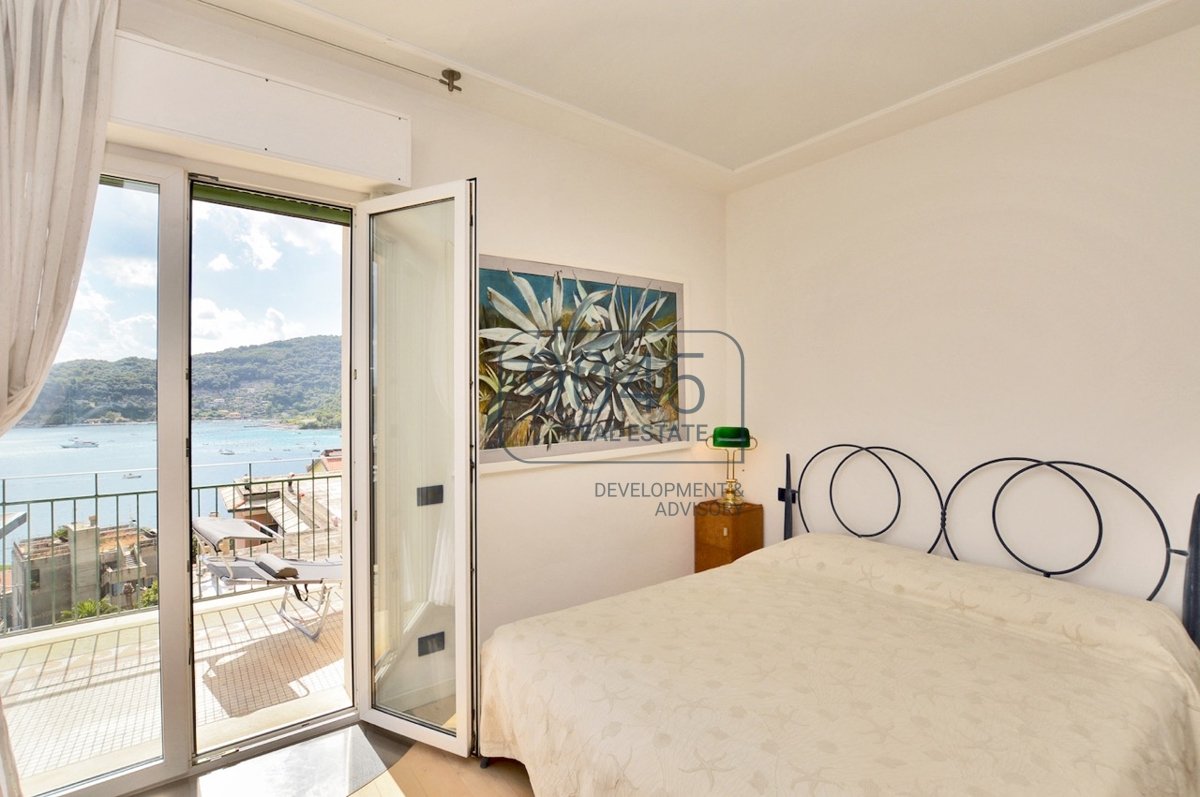 Penthouse mit Panoramaterrasse und Meerblick in Portovenere - Ligurien