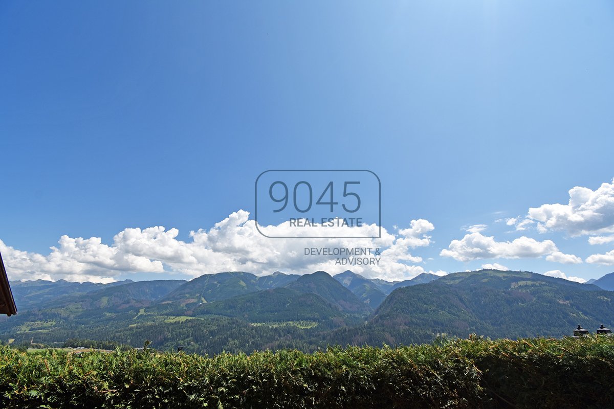 Elegante Dreizimmerwohnung mit Garten und Bergpanorama in Carano - Südtirol / Trentino