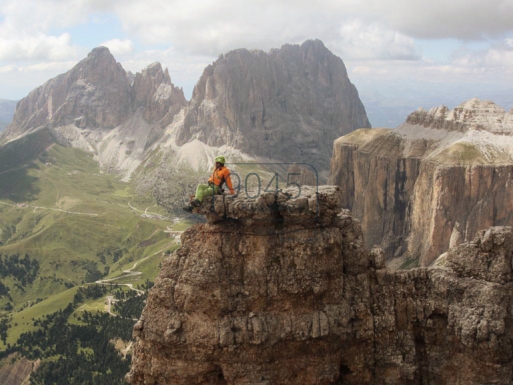 Baugrundstück für eine Wohnanlage oder Hotel am Fuße des Sellastocks in Arabba - Dolomiten